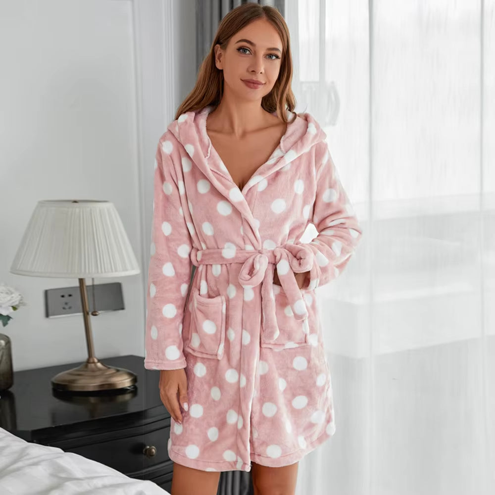 Winter Women Plush Hooded Bathrobe Coral Plush Robe Soft Warm Flannel Fleece Spa Bathrobe Polka Dot Fluffy Ladies Sleepwear